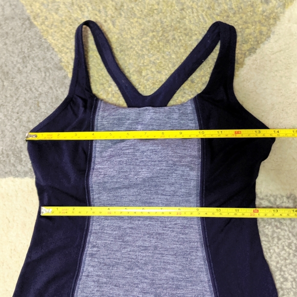 Lululemon Racerback Tank - Size 6 - Picture 6 of 8